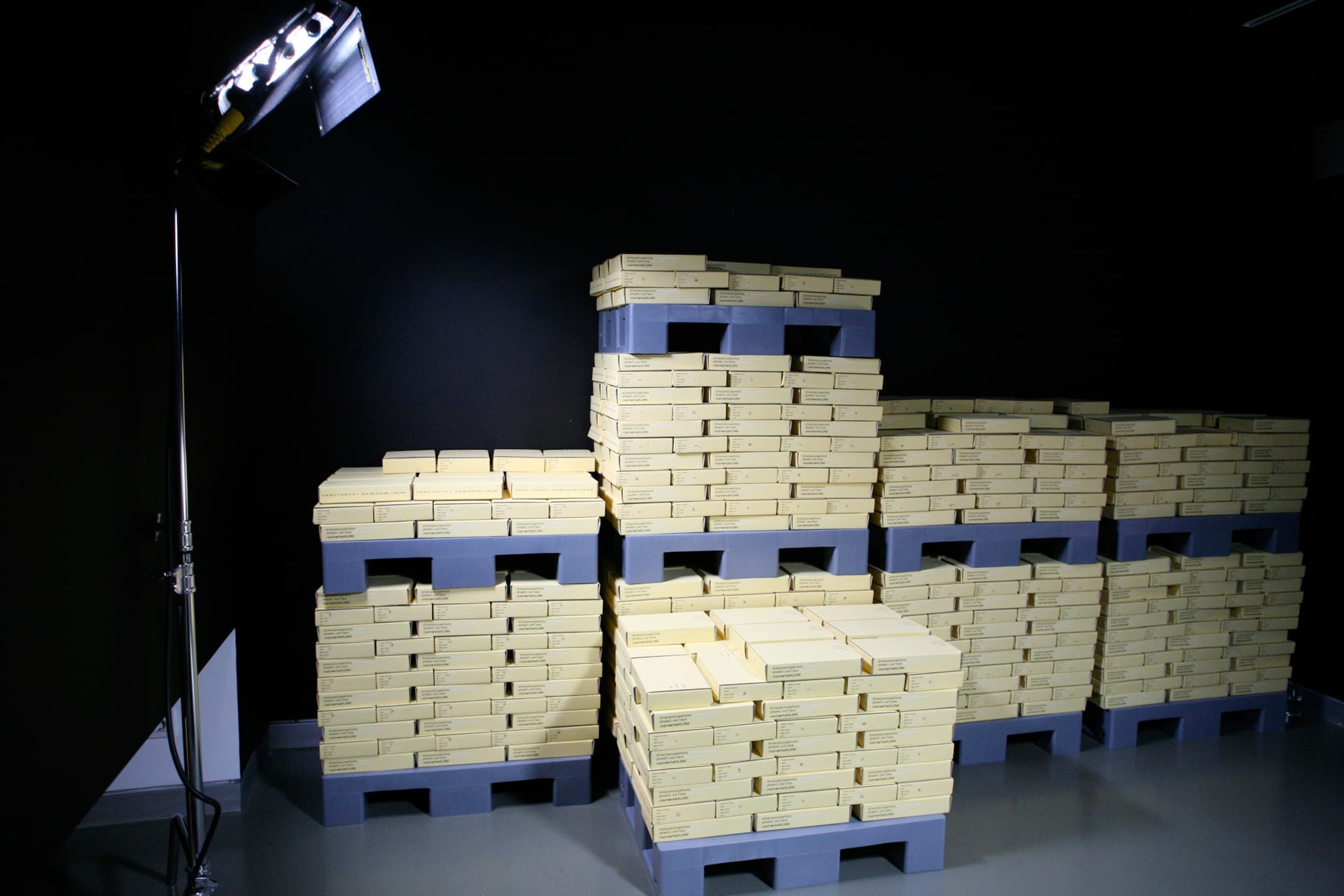 :mentalKLINIK, texts, BINARYOCCUPATIONS PHASE1.SURFACE