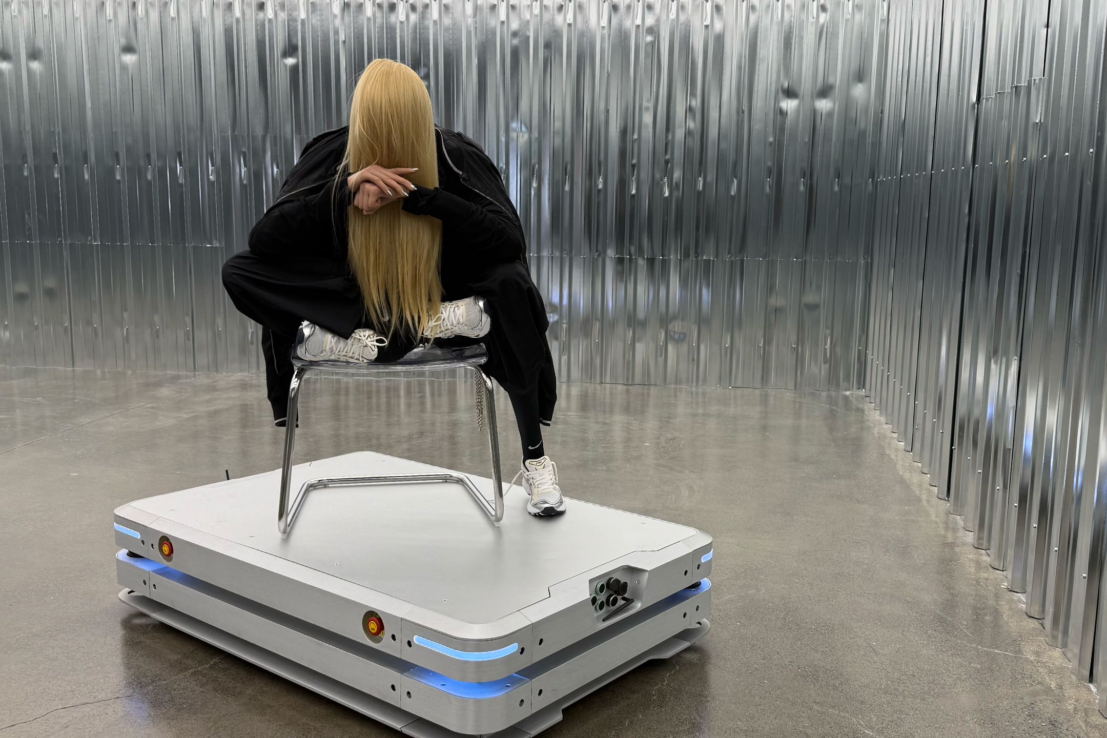 :mentalKLINIK, works, LUNATIC POETS, 2025